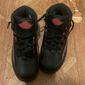 Sneakers size 2 little girls air Jordan’s